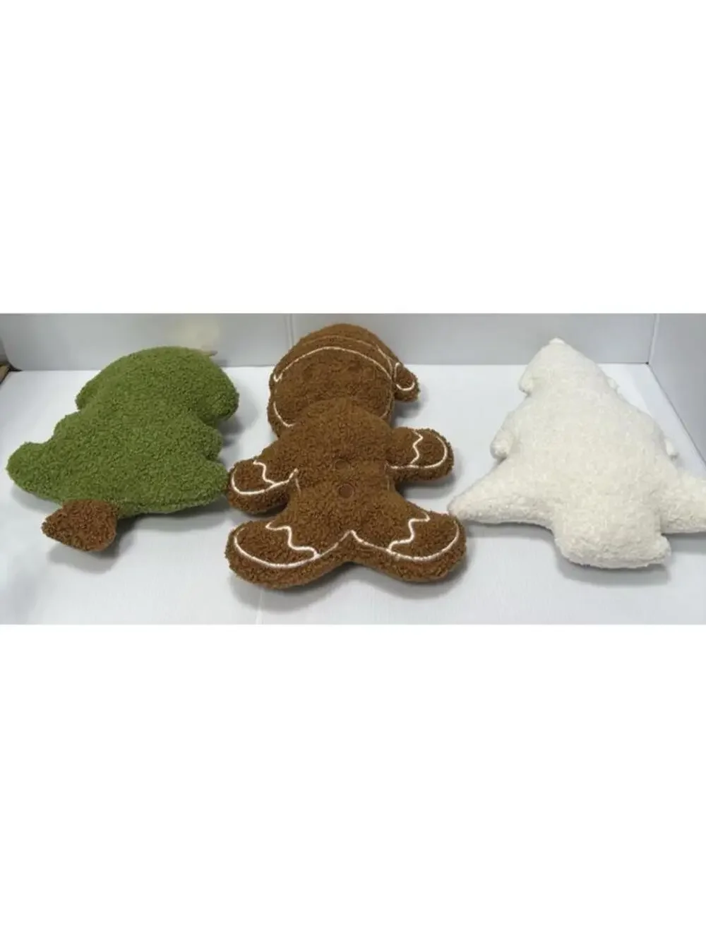 3pc Christmas Plush Throw Pillow Set Gingerbread Man Green White Trees Soft New